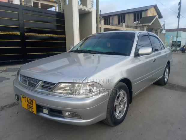 Toyota Carina 1.5 FWD Sedan 2001 Silver