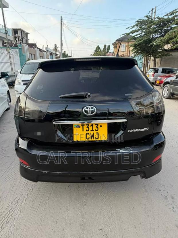 Toyota Harrier 2.4 2005 Black