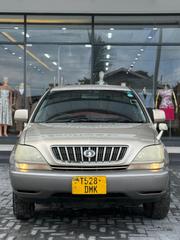 Toyota Harrier 2003 Beige for sale