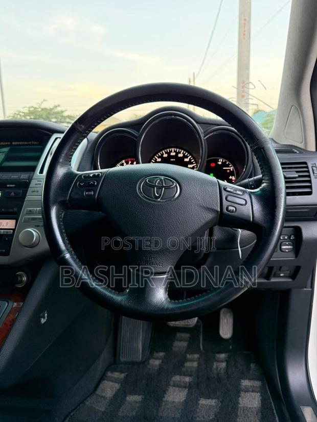 Toyota Harrier 2007 White