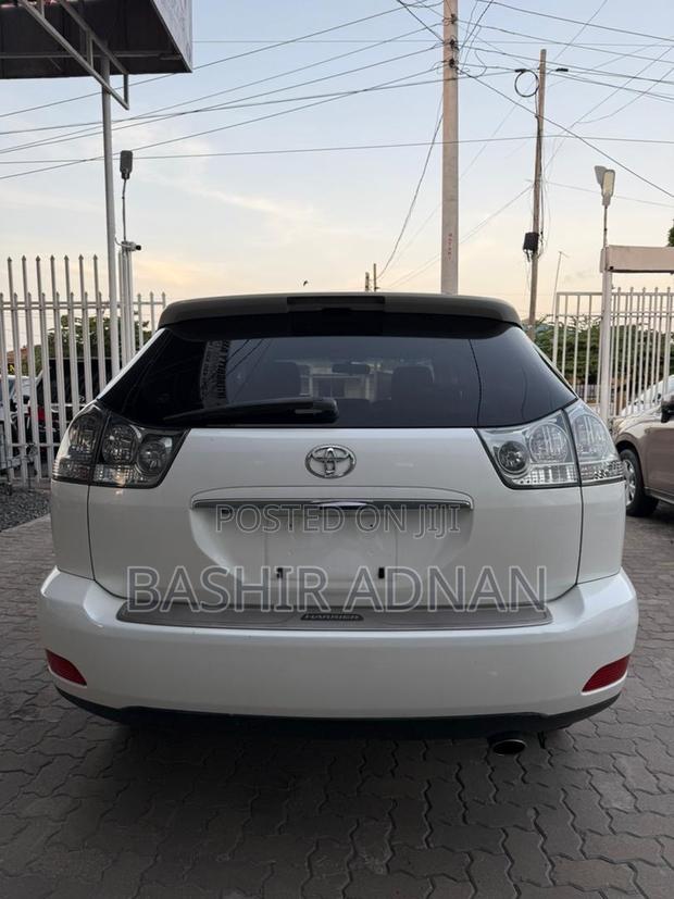 Toyota Harrier 2007 White