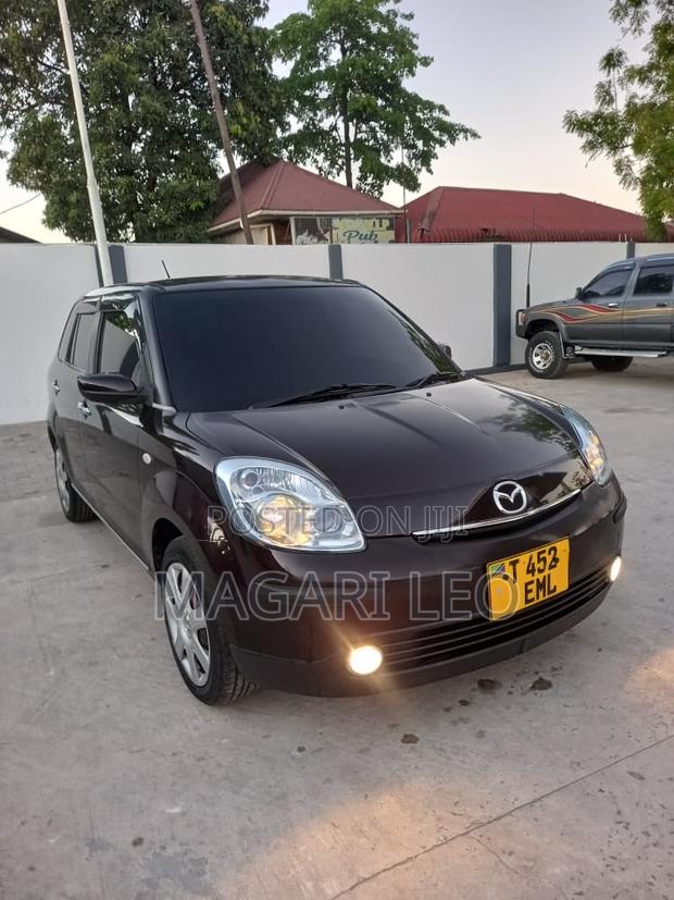 Mazda Verisa 2010 Maroon