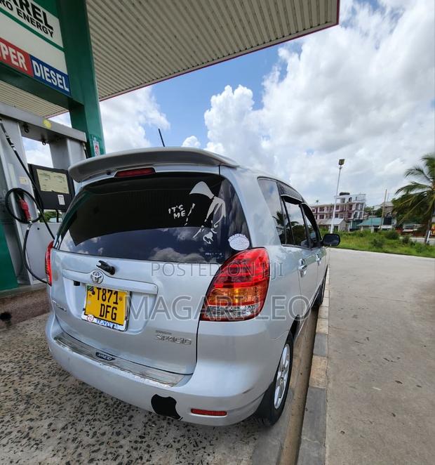 Toyota Corolla Spacio 2005 Silver