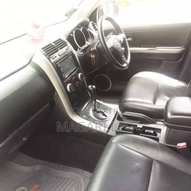 Suzuki Escudo 2008 Gray