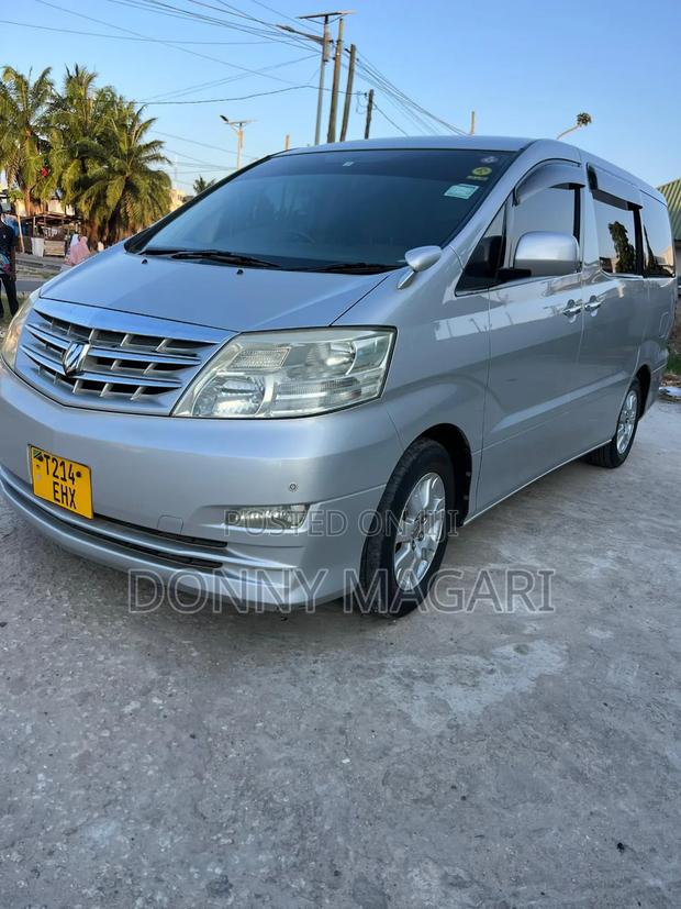 Toyota Alphard 2.4 Petrol AWD 2007 Silver