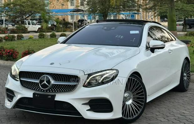 Mercedes-Benz 300E 2017 White