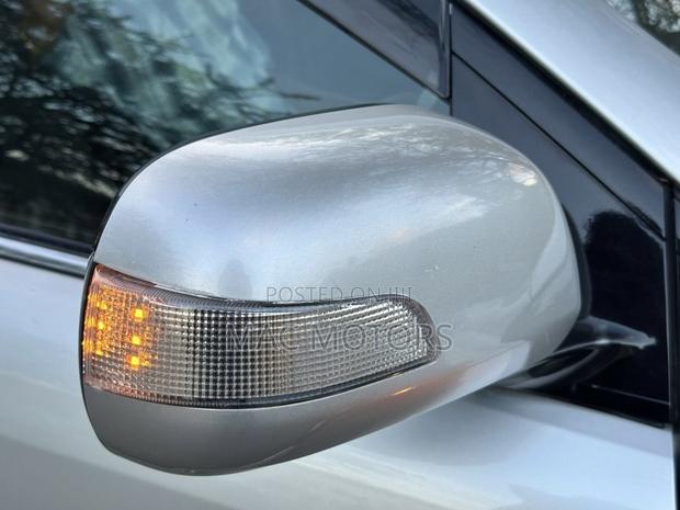 Toyota Harrier 2004 Silver