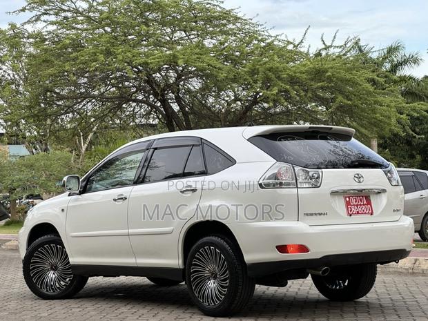 Toyota Harrier 2008 White