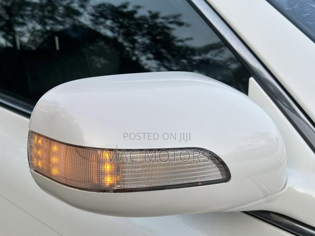 Toyota Crown 2007 White