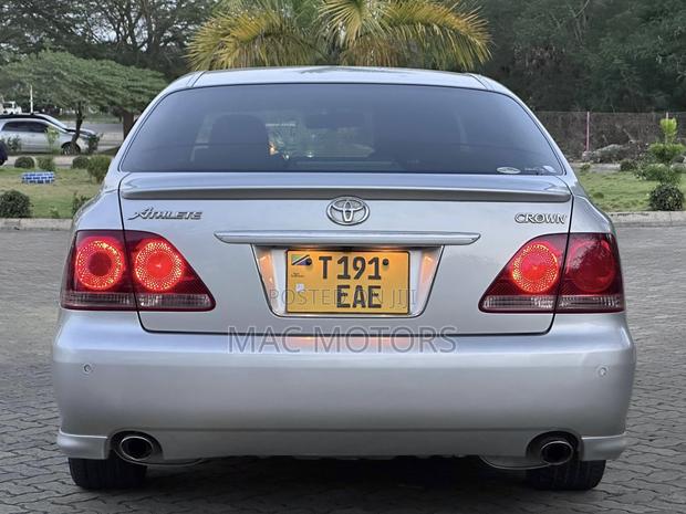 Toyota Crown 2007 Silver