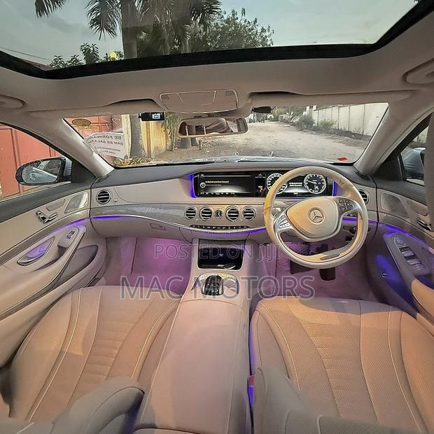 Mercedes-Benz E400 2015 Blue