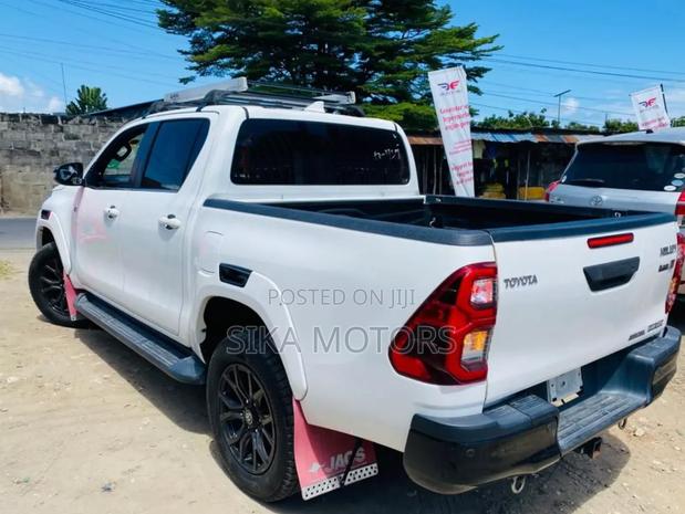 Toyota Hilux Revo Smart Cab Deisel 2.4 AWD 2021 White