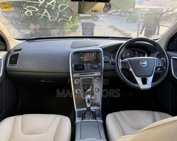 Volvo XC60 2014 White