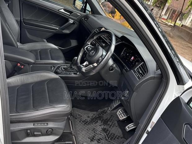 Volkswagen Tiguan 2.0T SE R-Line Black AWD 4MOTION 2020 White