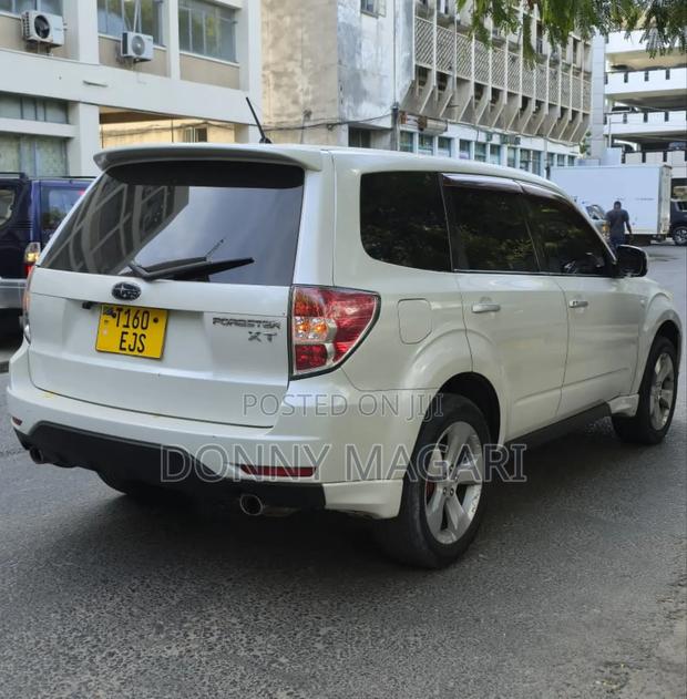 Subaru Forester 2.0D X 2009 White