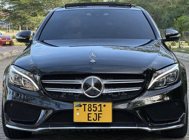 Mercedes-Benz C-Class 2014 Black