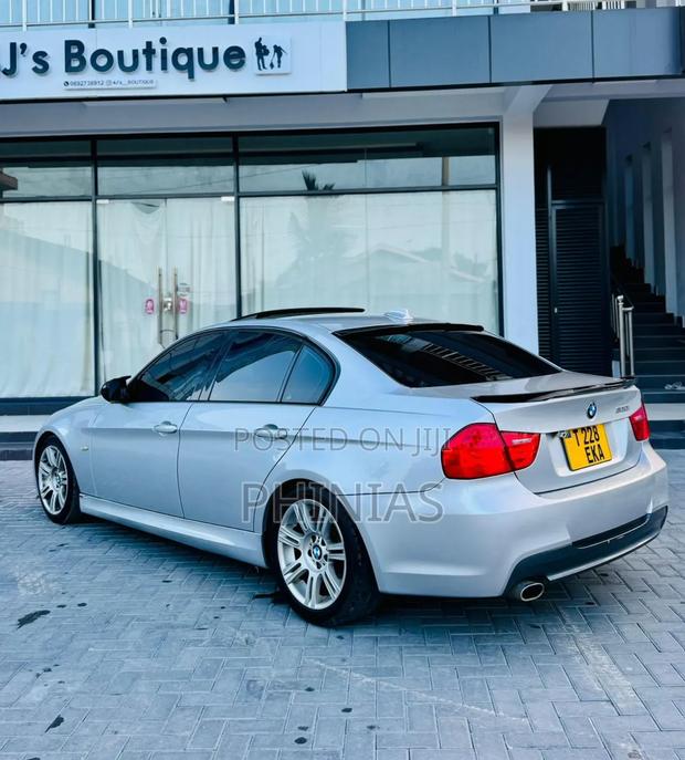 BMW 3 Series 2010 Silver