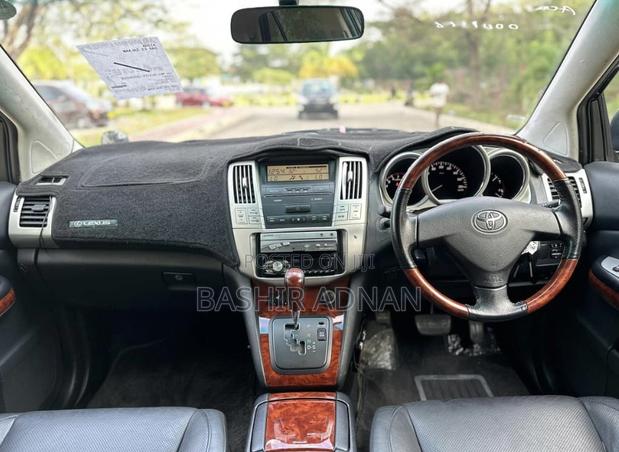 Toyota Harrier 2.4 2006 Black