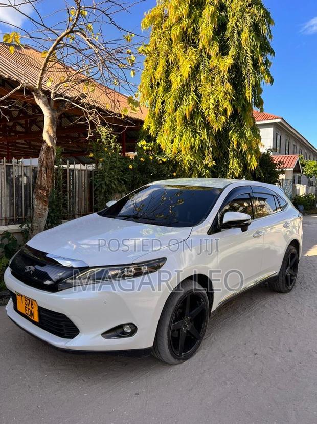 Toyota Harrier 2016 White