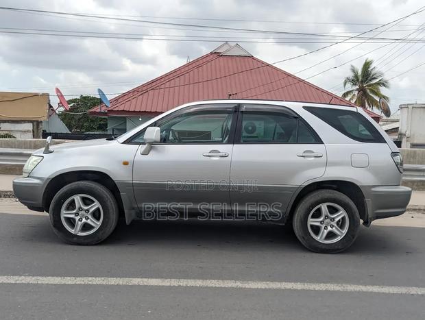 Toyota Harrier 1999 Silver