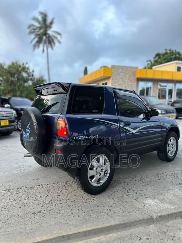 Toyota RAV4 Automatic 2003 Blue