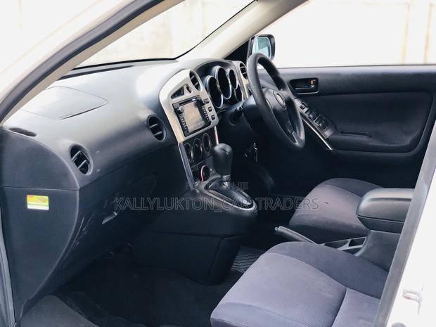 Toyota Voltz 2005 White