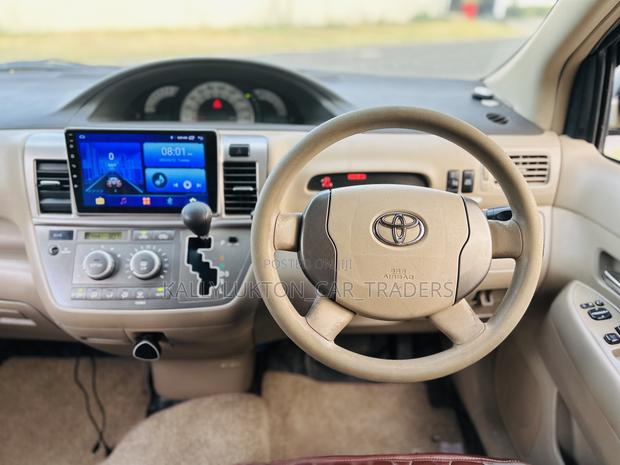 Toyota Carina 2001 Silver