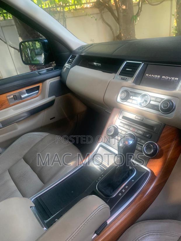Land Rover Range Rover Sport 2009 Gray