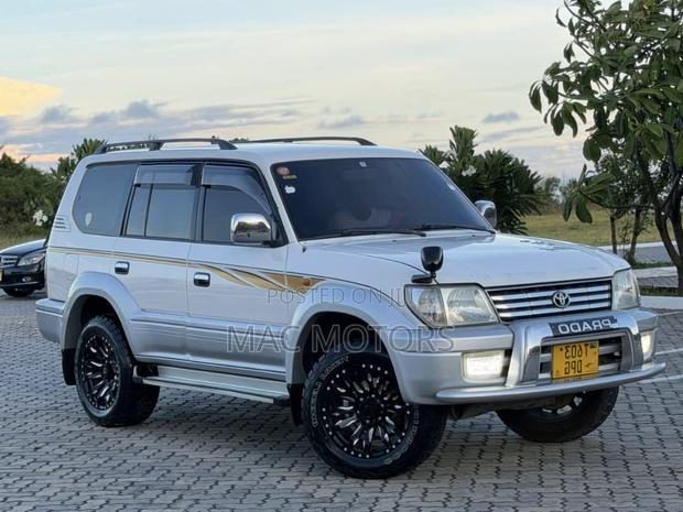 Toyota Land Cruiser Prado 3.0 D-4D 5dr 2000 Pearl