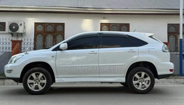 Toyota Harrier 2.4 16V 2002 White