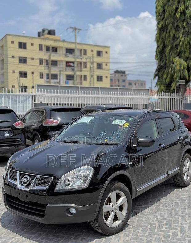 Nissan Dualis 2013 Black