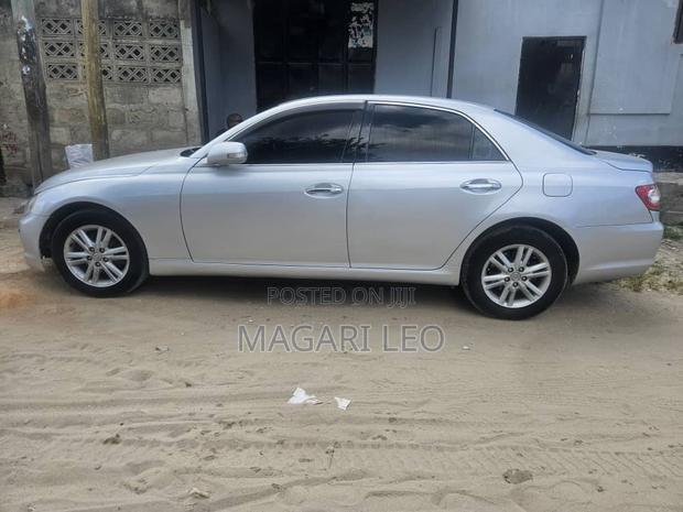 Toyota Mark X 2005 Silver