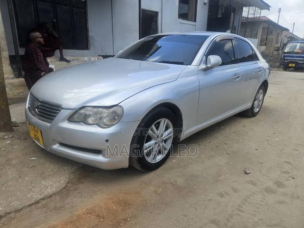 Toyota Mark X 2005 Silver