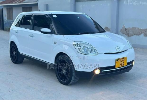 Mazda Verisa 2010 White