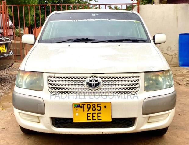 Toyota Succeed 2004 Off white