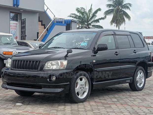 Toyota Kluger 2004 Black