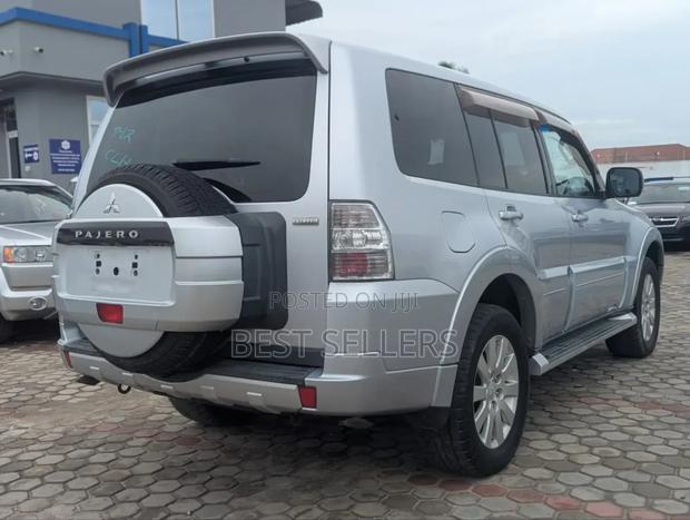 Mitsubishi Pajero 3.2 DI-D Avance Automatic 2008 White