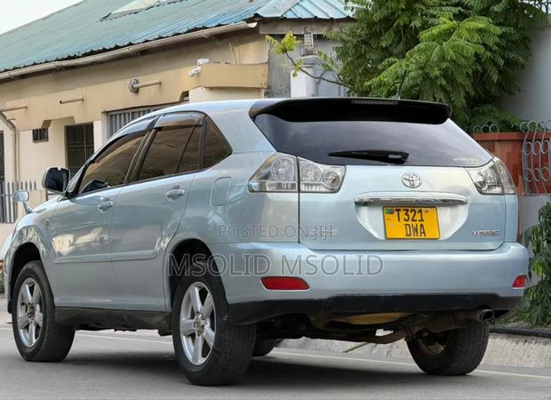 Toyota Harrier 2005 Blue