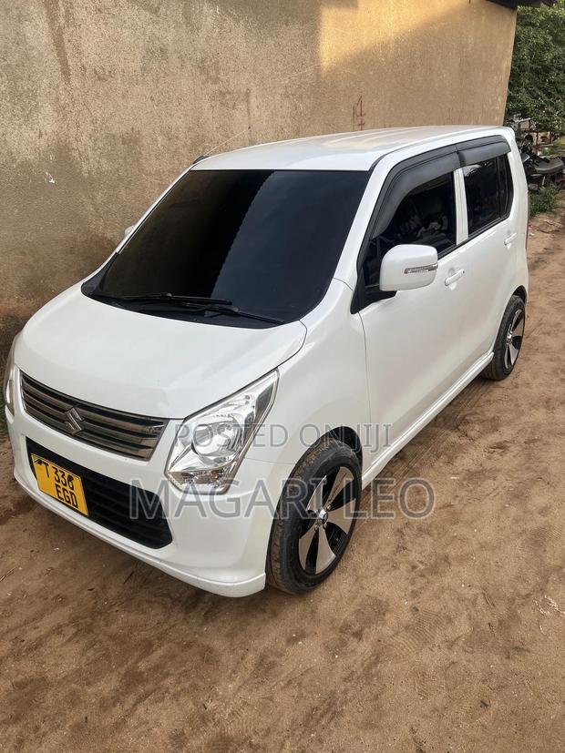 Suzuki Wagon R 2012 White