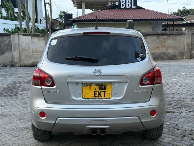 Nissan Dualis 2011 Silver