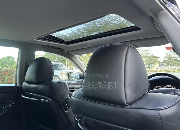 Toyota Crown 2006 Black
