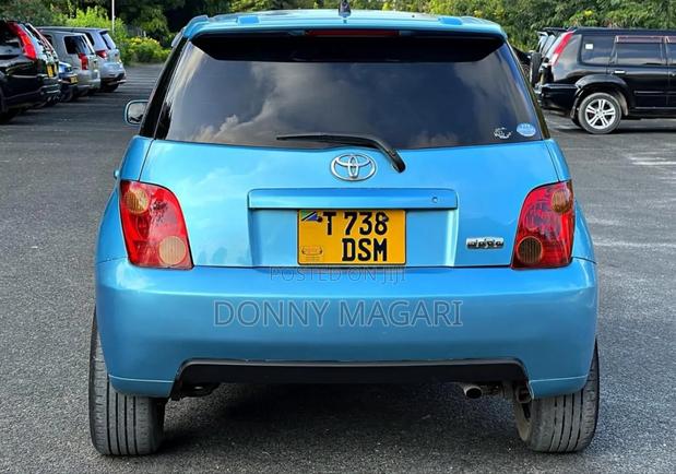 Toyota IST 2004 Blue