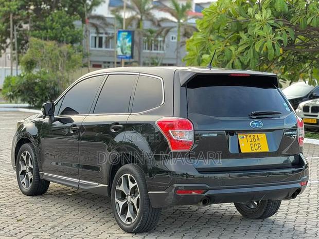 Subaru Forester SV Premium 2014 Black