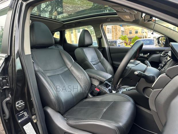 Nissan Qashqai 2017 Black