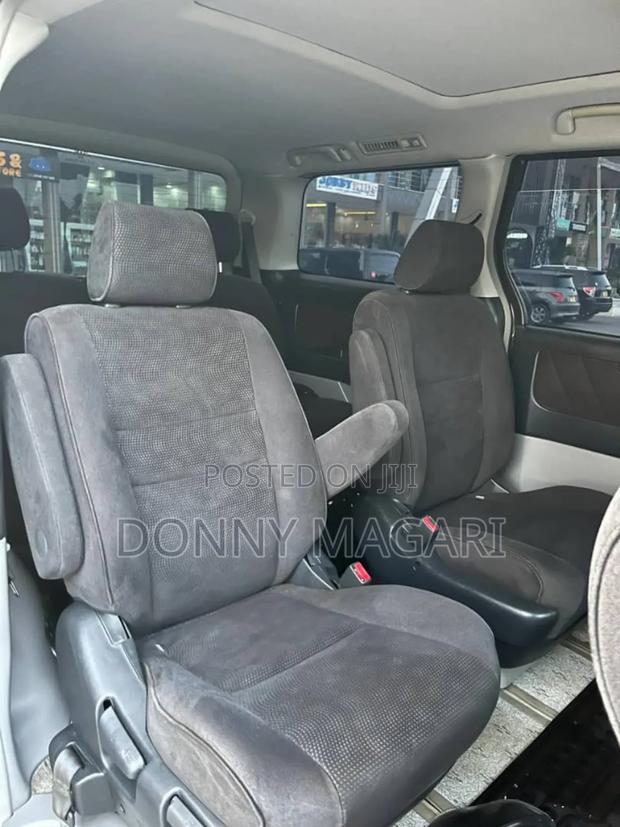 Toyota Alphard 2.4 Petrol AWD 2006 Black