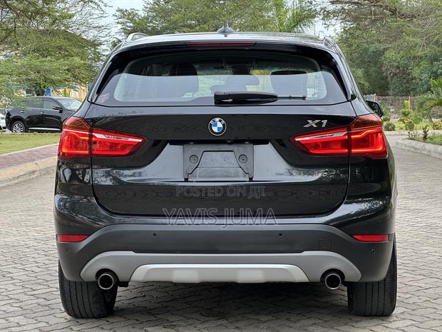 BMW X1 xDrive28i AWD 2016 Black