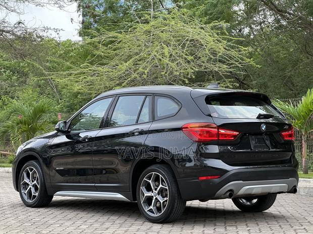 BMW X1 xDrive28i AWD 2016 Black