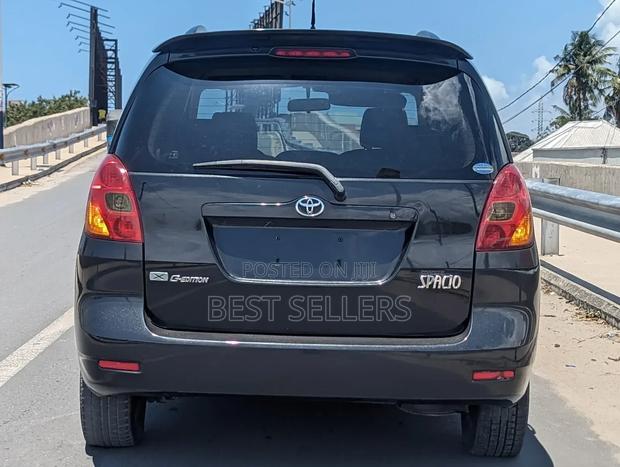 Toyota Corolla Spacio 1.8 X 2WD 2002 Black