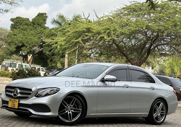 Mercedes-Benz C200 2017 White