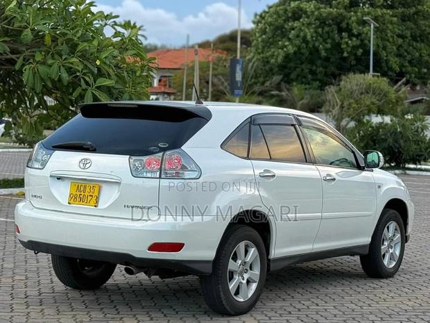 Toyota Harrier 2.4 2007 White
